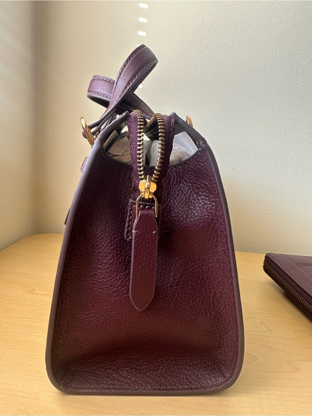 Fossil Women’s Raisin Pebbled Leather Satchel and Wallet Set - Picture 3 of 8